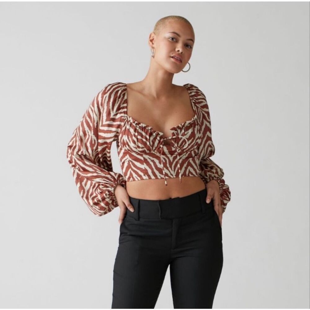 Urban Outfitters Kiss The Sky Animal Print Crop Top NWT